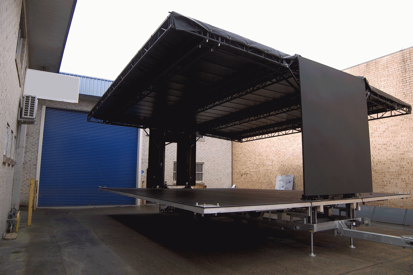 Maximus Trailer Stage