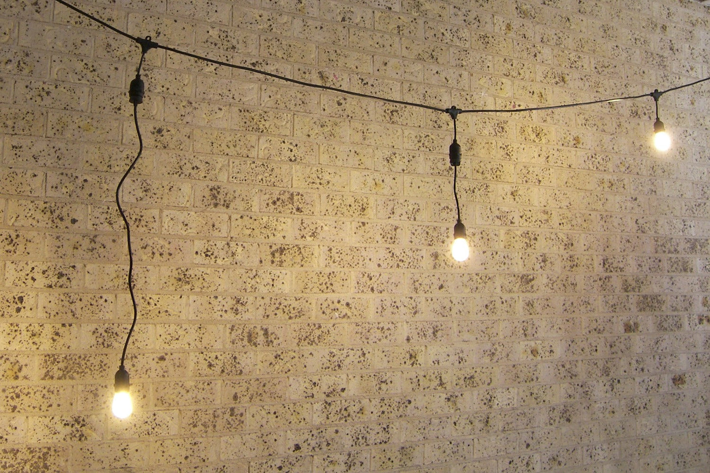 FESDROP750 - Festoon dropper 750mm - Black