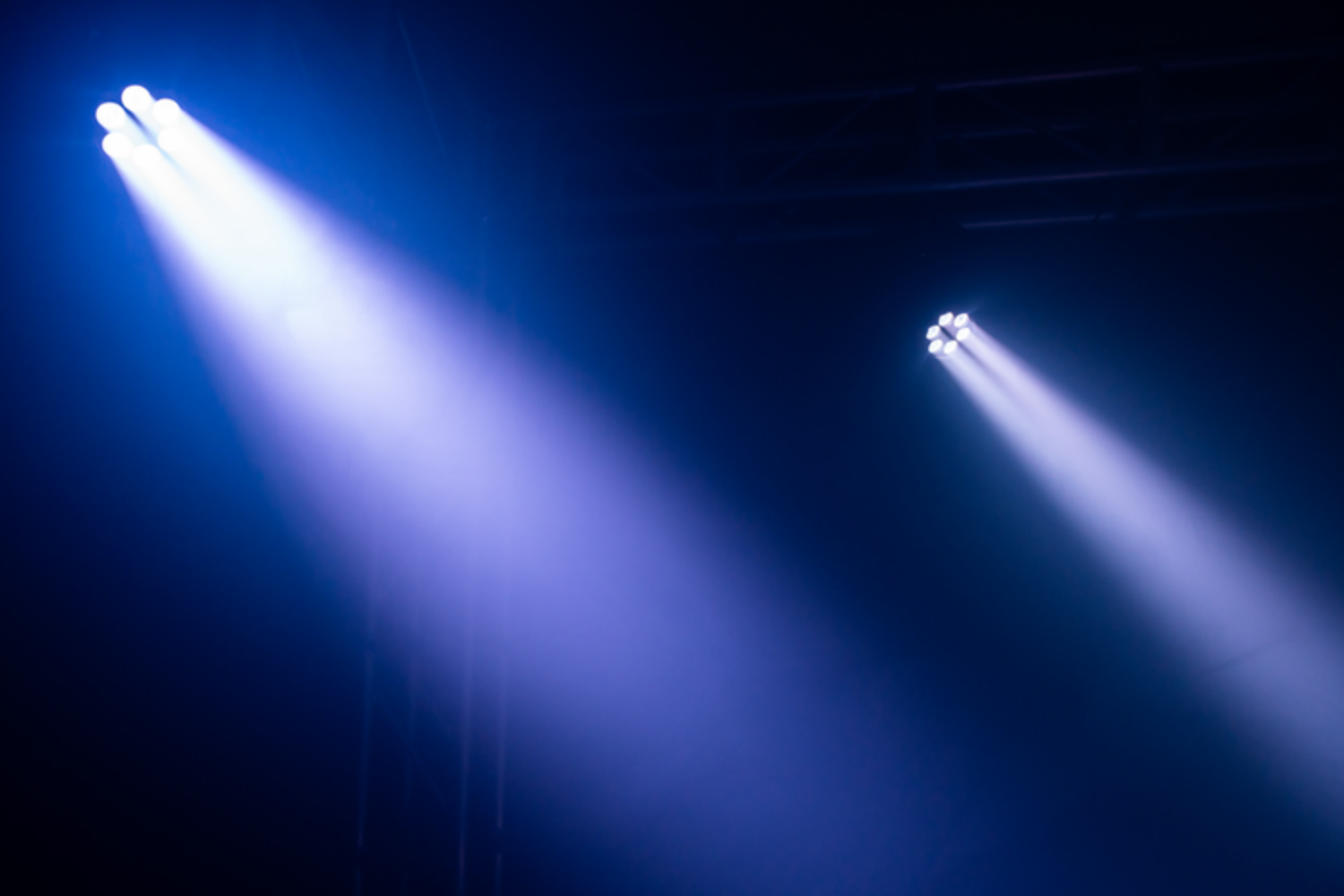 Event Lighting Lite LM6X15W 6x 15W LED RGBW Zoom Wash Moving Head (White Chassis) blue light effect view