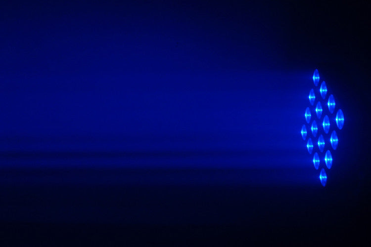 PANBEAM4x4x10 - 16 x CREE RGBW 10W LED Pixel PAN Beam