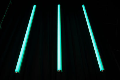 EVENTTUBEKIT - Outdoor LED Tube Package of 8 in a Road Case