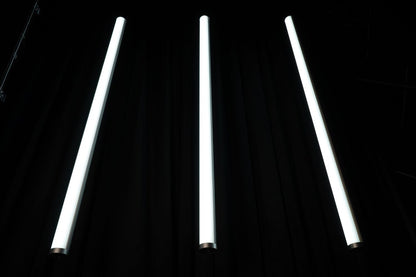 EVENTTUBEKIT - Outdoor LED Tube Package of 8 in a Road Case