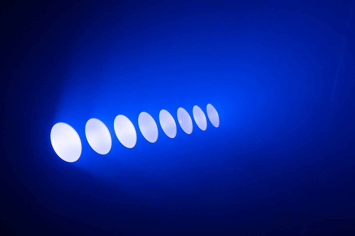 Event Lighting PAN8X1X30 effect