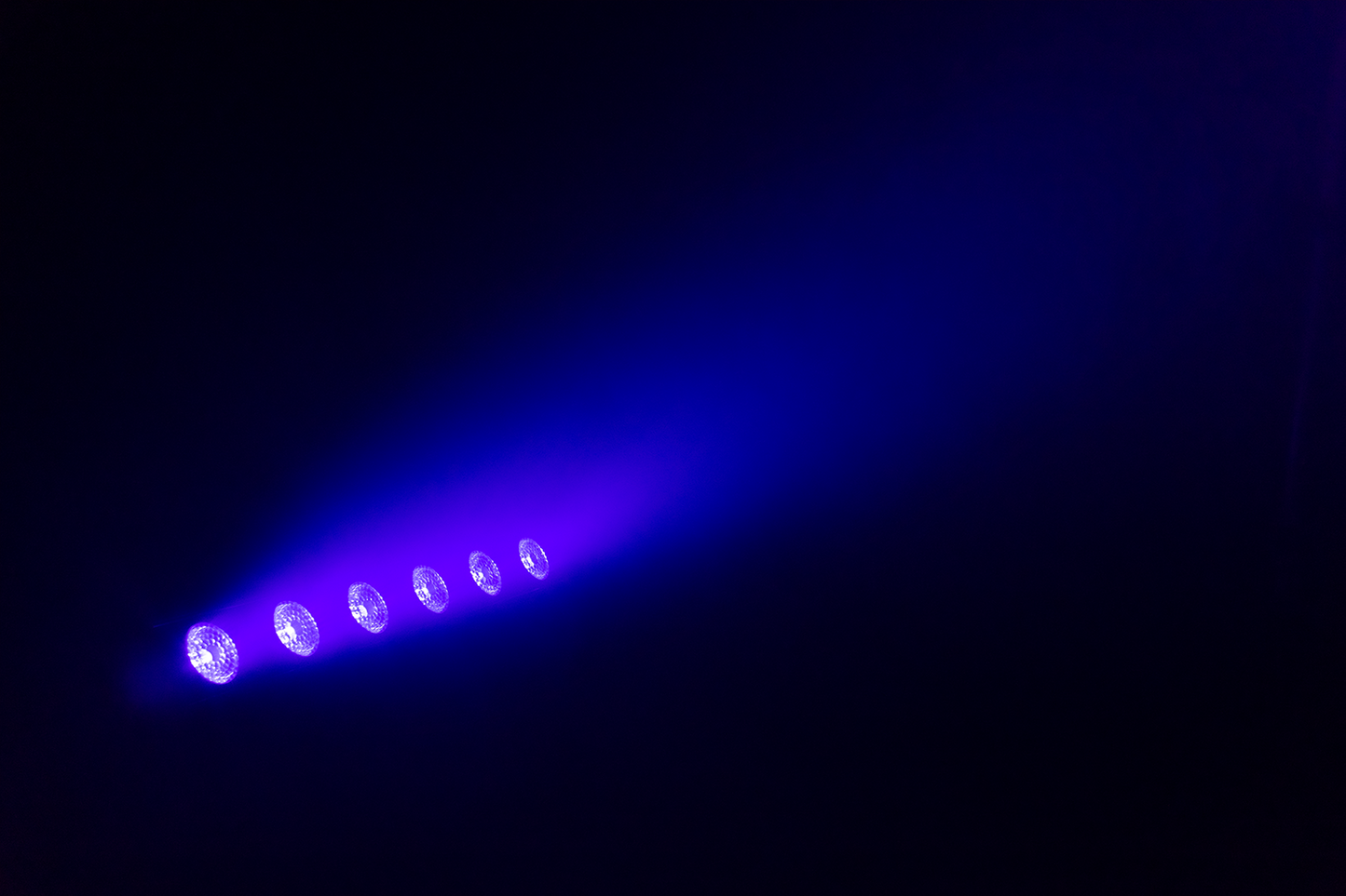 Event Lighting PIXBAR6X12 effect