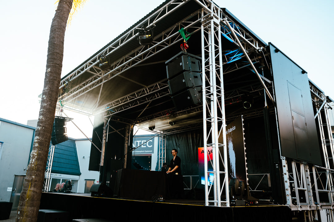 Maximus Trailer Stage