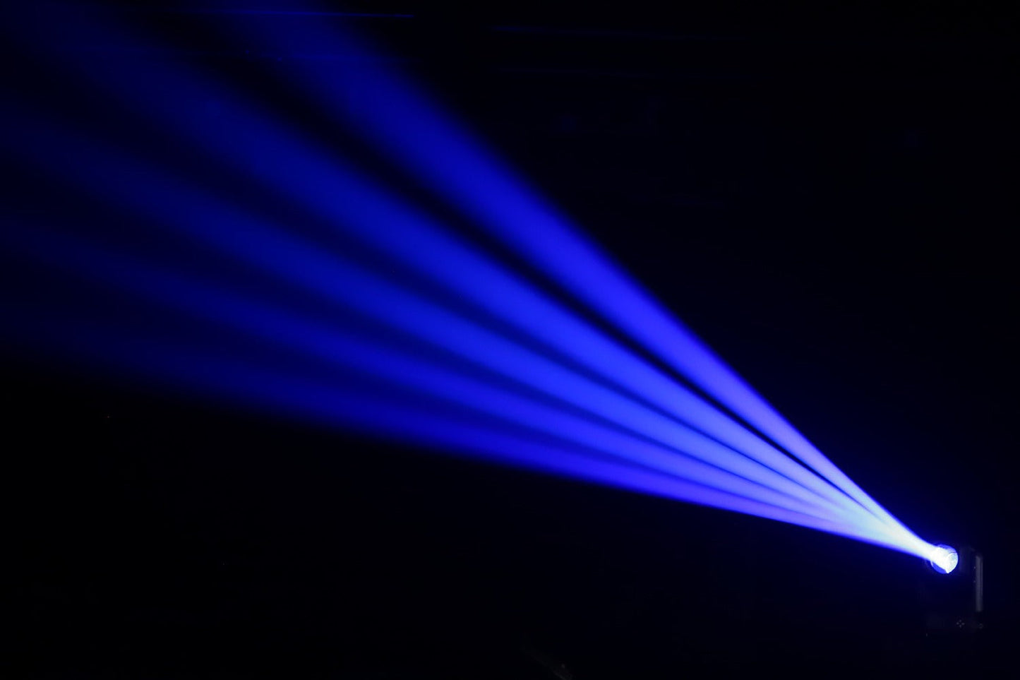 OUTBACK180B - Outdoor 180W LED Moving Head Beam