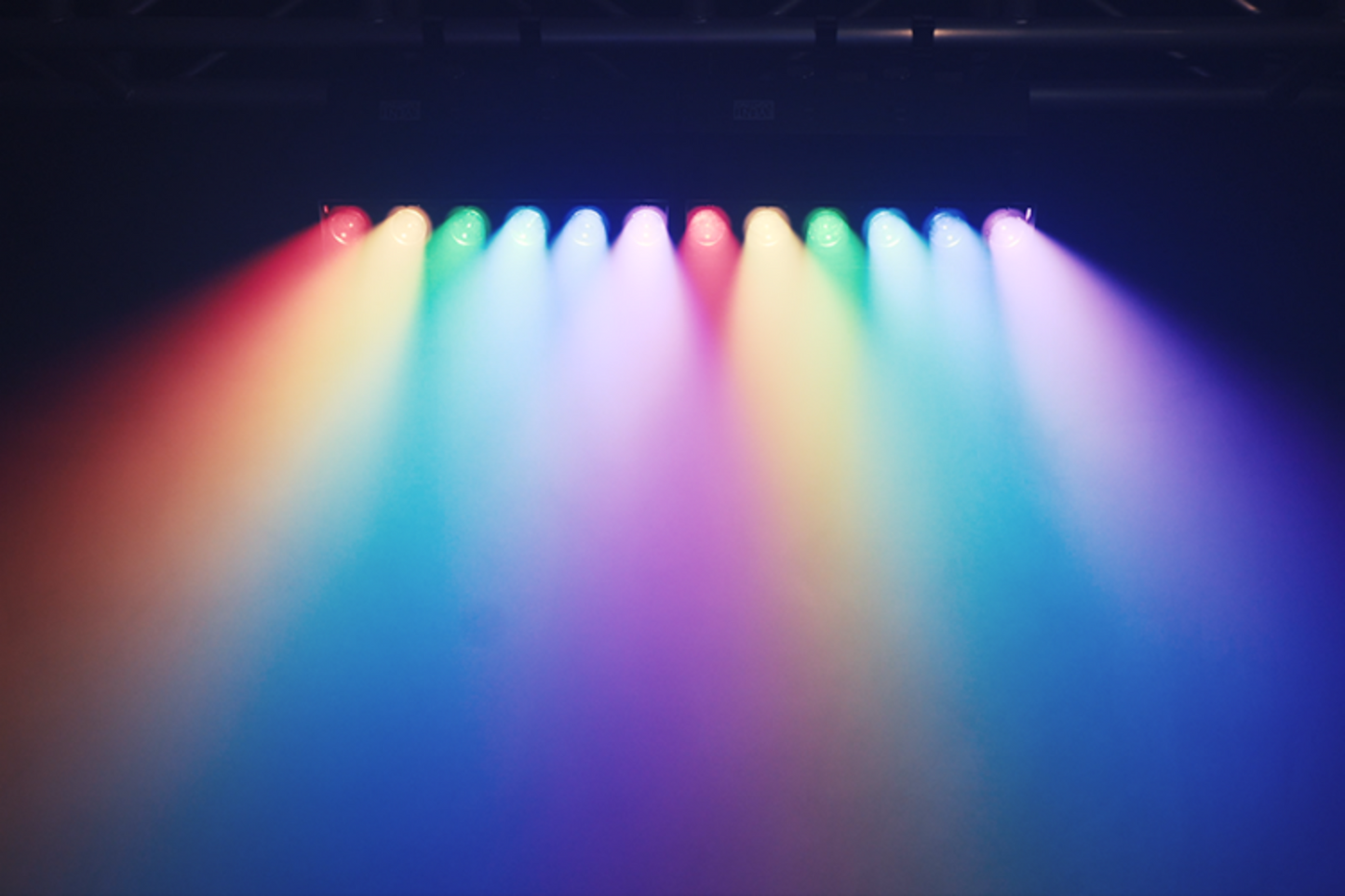 Event Lighting SURF640 rainbow effect 1500 x 1000 px