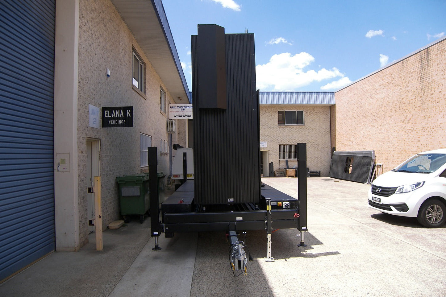 Trailer Screen