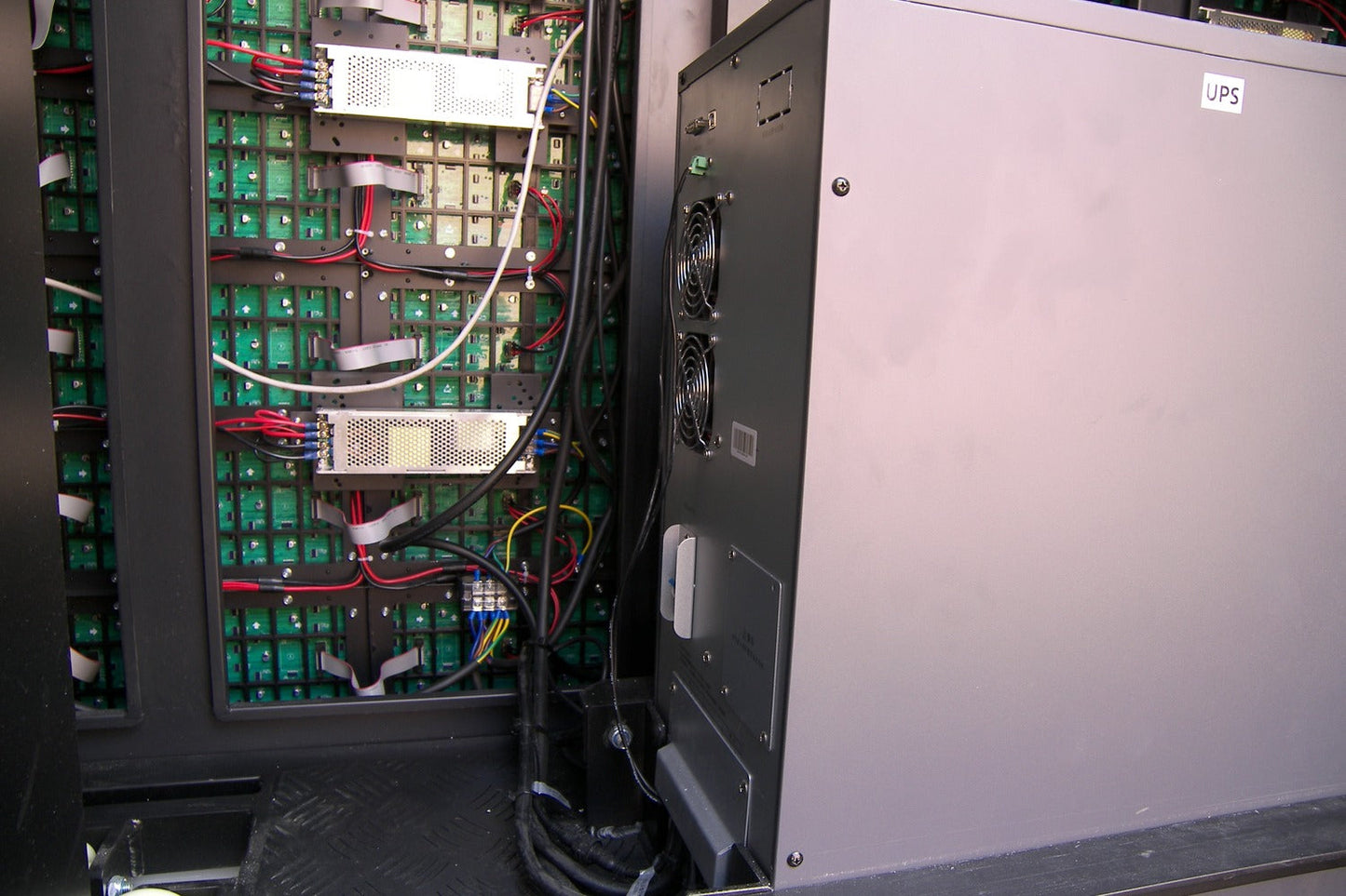 Trailer Screen