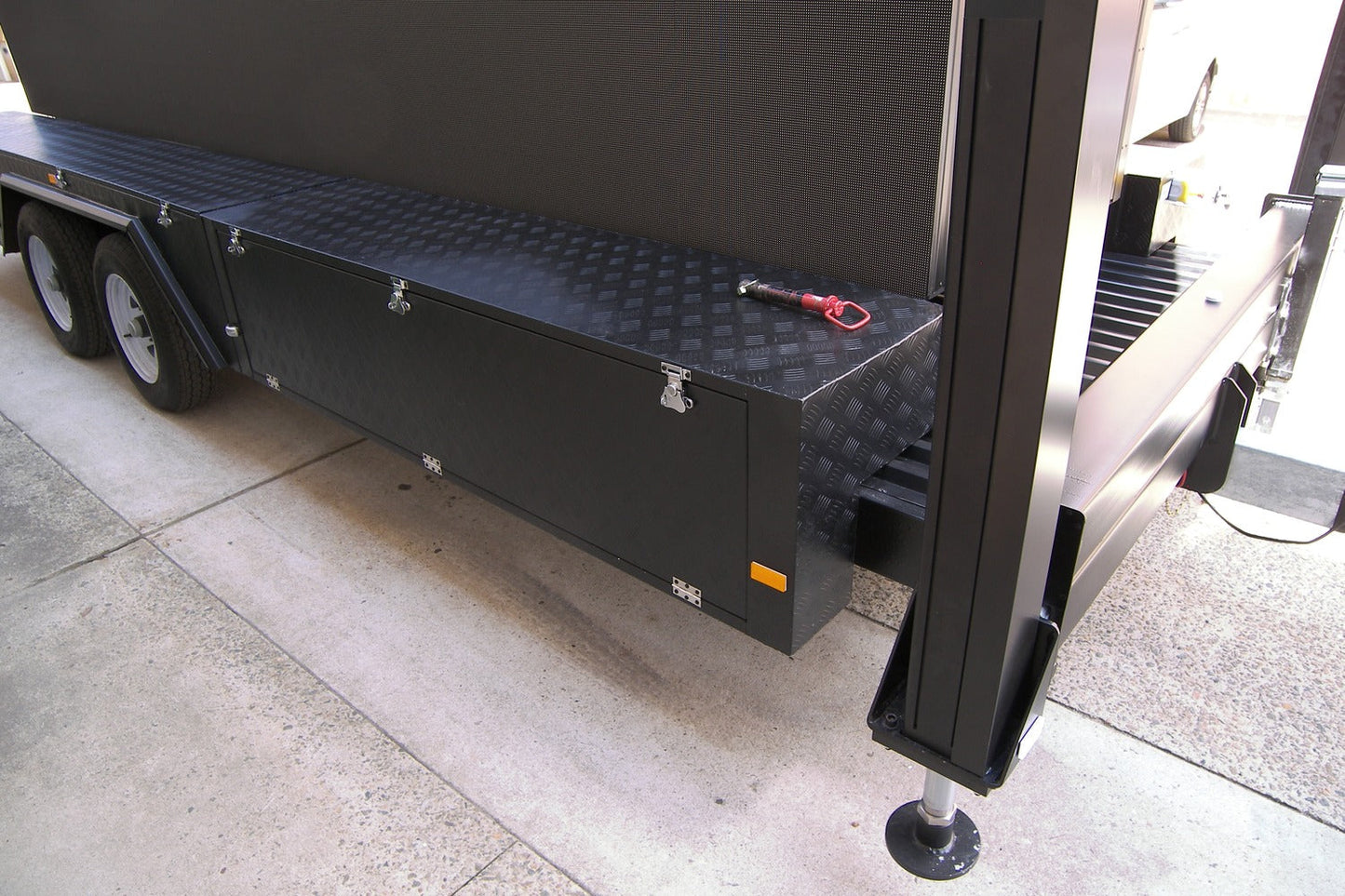 Trailer Screen