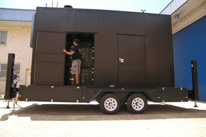 Trailer Screen