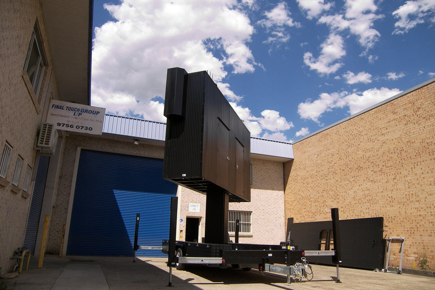 Trailer Screen