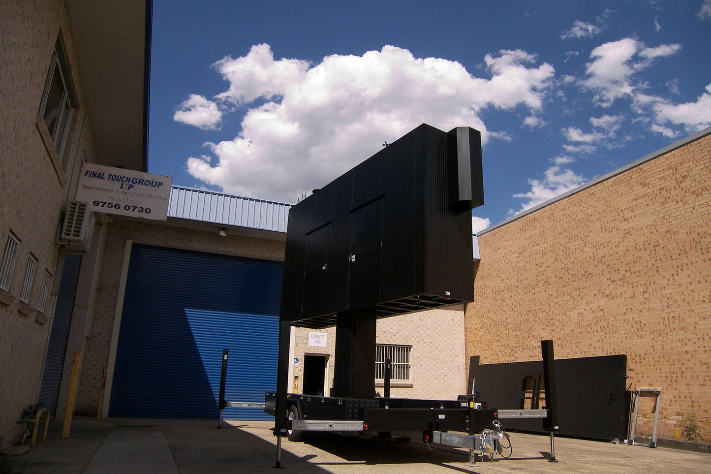 Trailer Screen