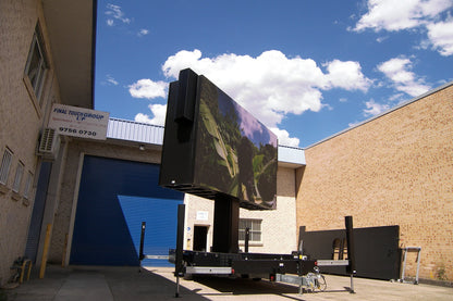 Trailer Screen