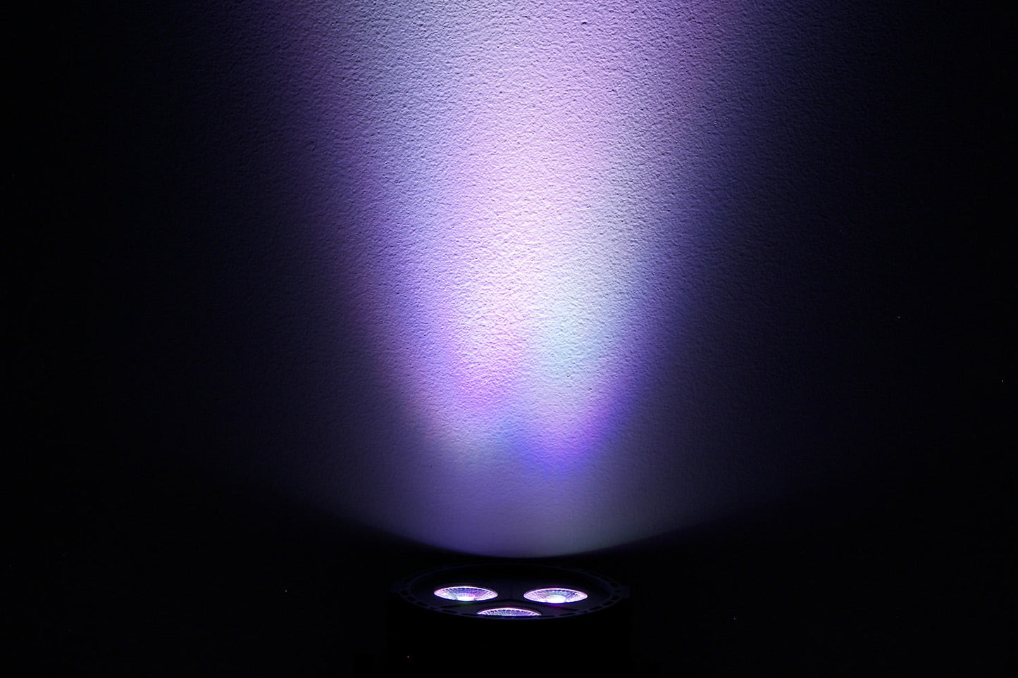 VIVIDPAR3X4Q - Indoor Party Par with 3 x 4W RGBW LEDs