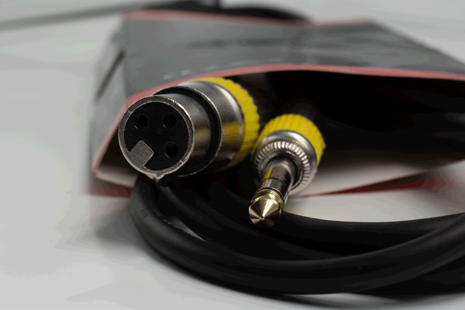 Event Audio XLRFJ1.5BAL - 1.5m XLR 3 Pin Female to Jack Male Signal Lead - Blue Ring connectors 