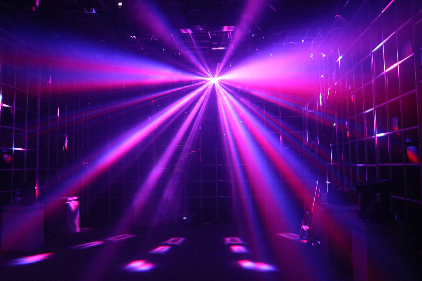 DERBY3 - 3-in-1 Lighting Effect: Derby, LED Strobe and flood light and RGB Laser